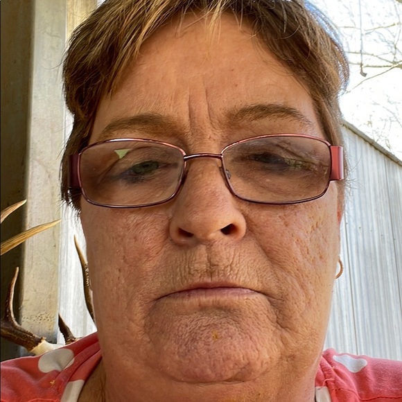 Meet your Posher, Debra - Picture 1 of 1